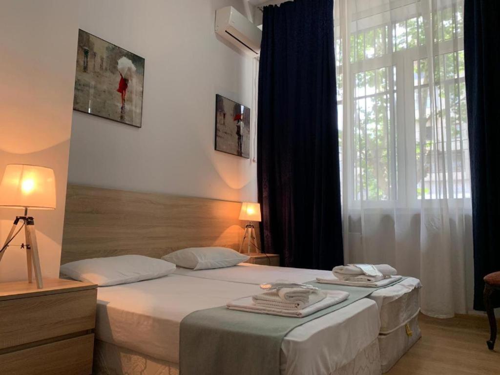Piccolo Casa Bella Hotel Tbilisi Ngoại thất bức ảnh